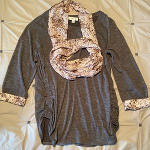 Elle gray sweater with matching scarf